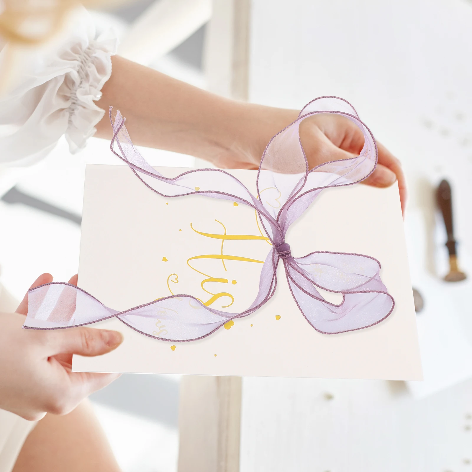 

2pcs Wedding Vows Cards Oath Book Romantic Bowknot Decor Photo Props Paper Fish Tail Tulle Set Bridal Banquet