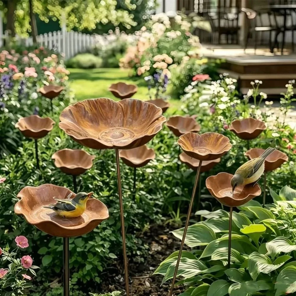 2/3PCS Metal Lotus Bird Bath Yard Decoration Rusted Red Bee Watering Station Handcrafted Decorative Decorative Ground Stake