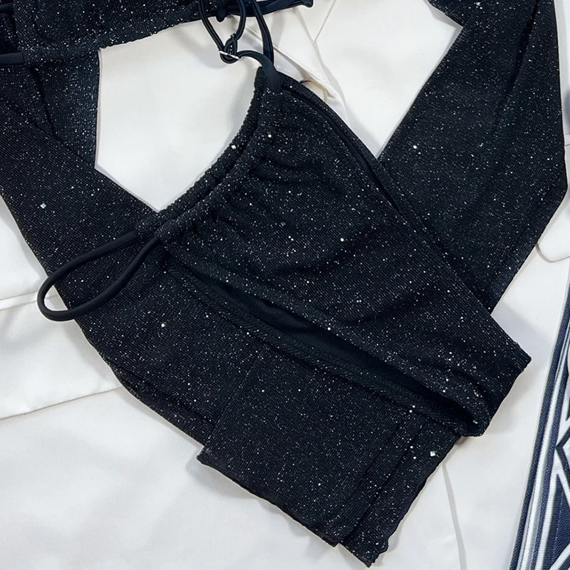 3 枚の袖付きカバーアップシャイニングビキニ女性水着包帯背中の開いたハイウエスト Tバック水着夏のビーチ