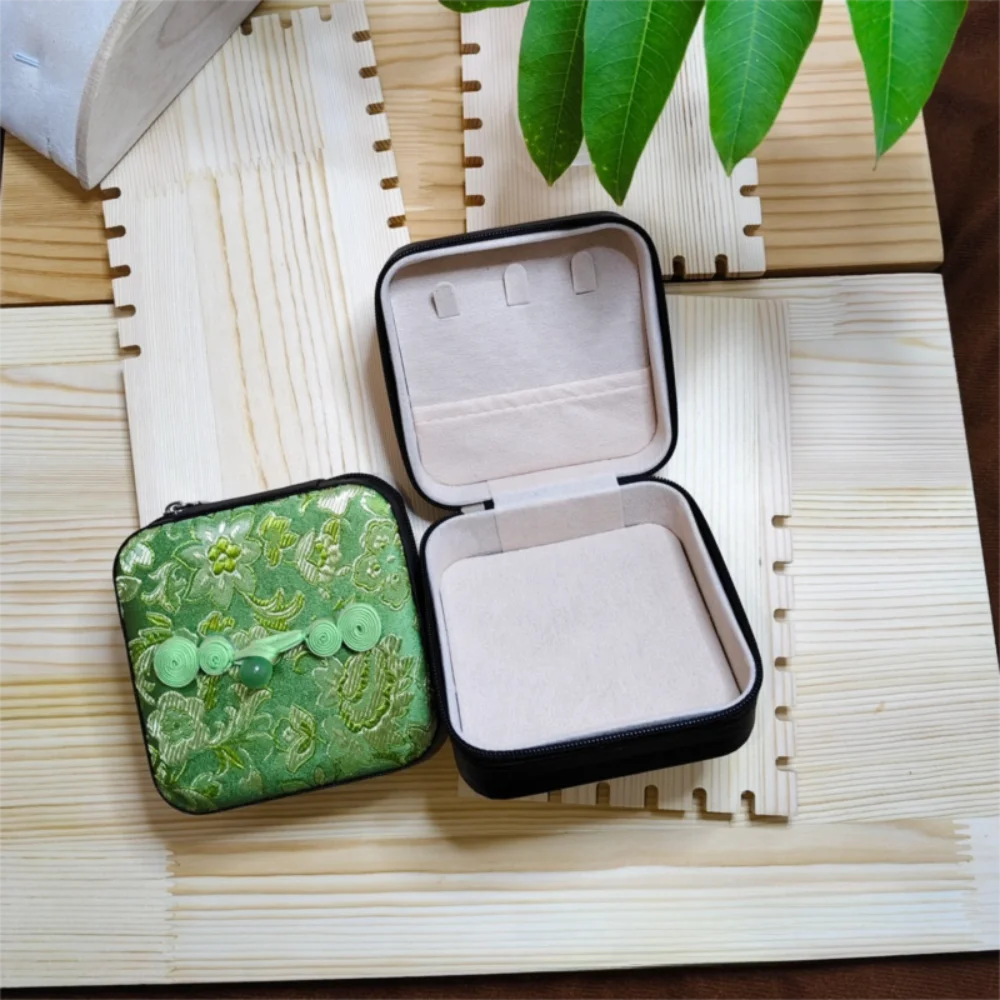 Exquisite Embroidered Jewelry Box Chinese Style Display Box Trinkets Storage Organizer Jewelry Portable Gift Packaging Box