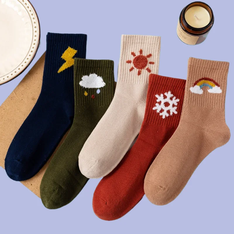 2/4 Paar Mode Damen Baumwoll socken Mid-Tube Socken atmungsaktive Cartoon Socken New Style Sport Preppy Style Damen Socken