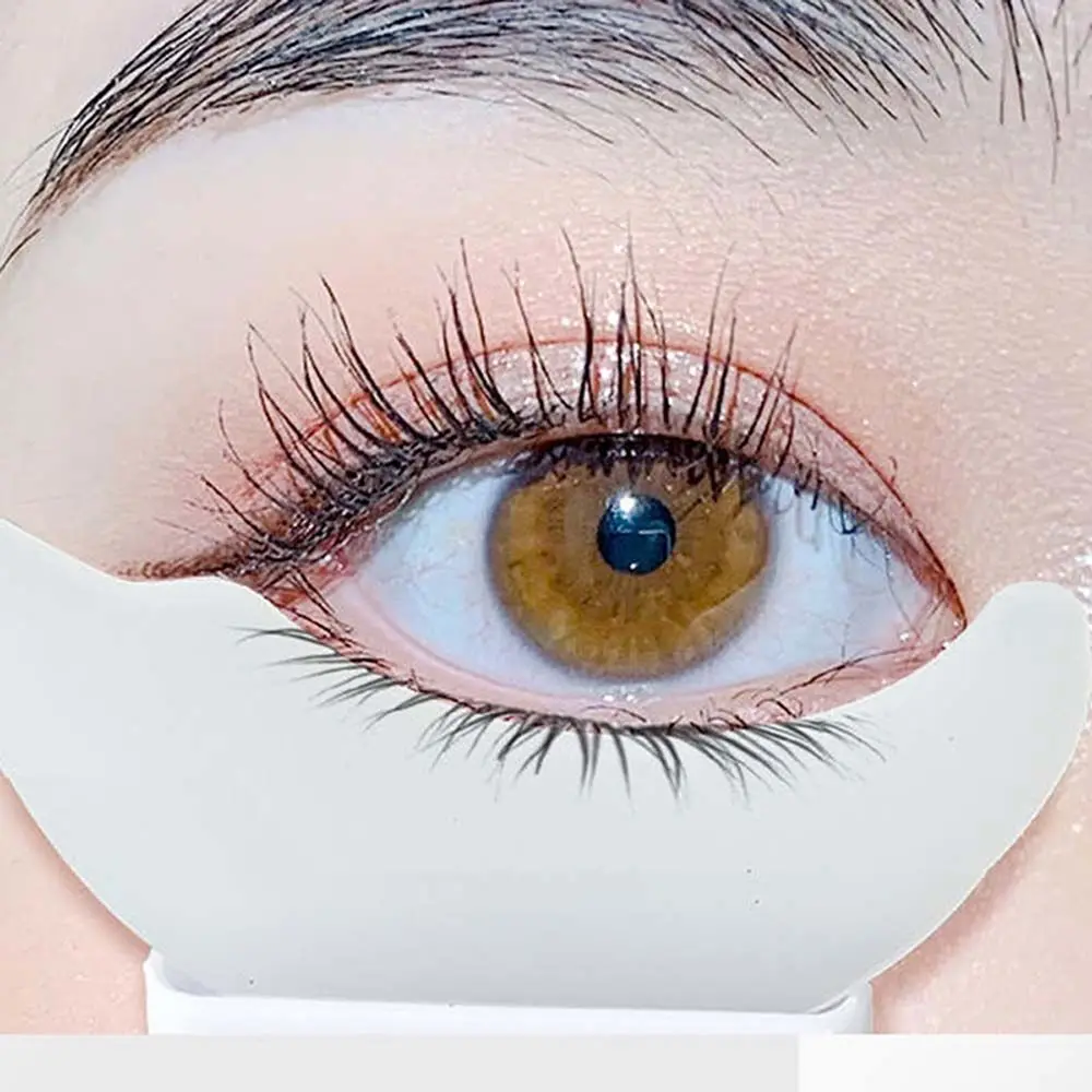 Plantillas para dar forma a las mujeres perezosas, ayuda para el maquillaje, deflector de máscara para principiantes, herramienta de belleza, plantilla para delineador de ojos, almohadilla moldeadora de sombra de ojos, 1 Uds.