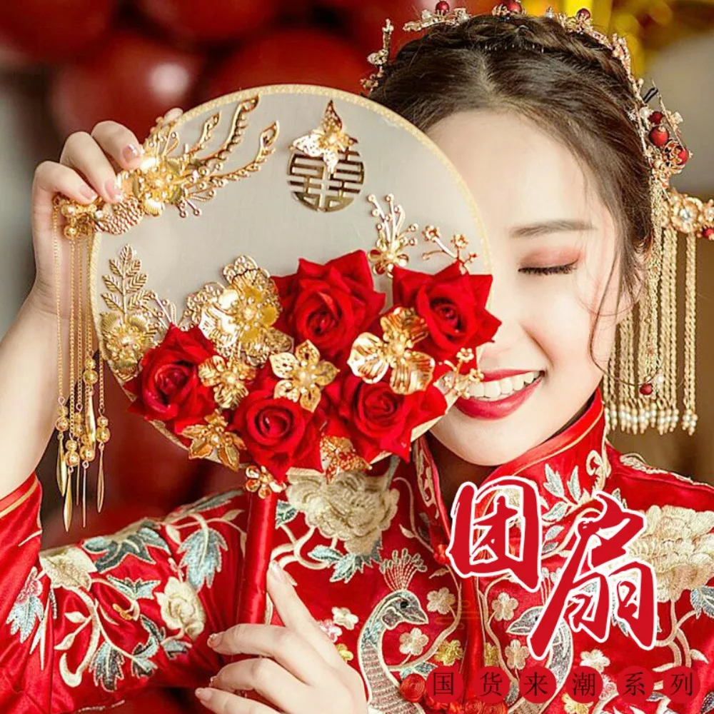 Exquisite Xiuhe Clothes Fan Elegant Beautiful Bride Group Fan With Tassel Handle Creative Hand Holding Fan