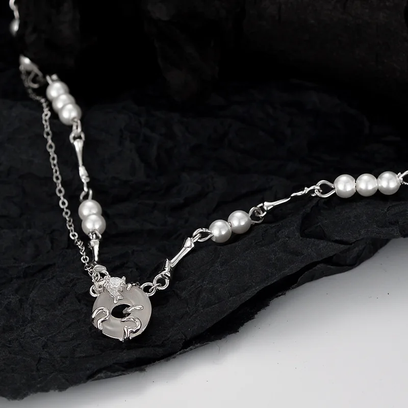 New Chinese-style niche S925 pure silver peace pendant white gold handcrafted short beaded collarbone chain