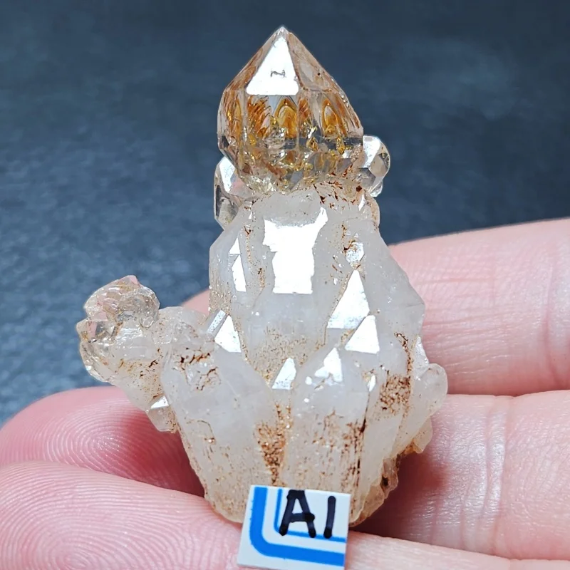 High-Quality Natural Quartz Castle Point Energy Crystal Healing Gemstone Mineral Specimen Collection Festival Gift Family Decora