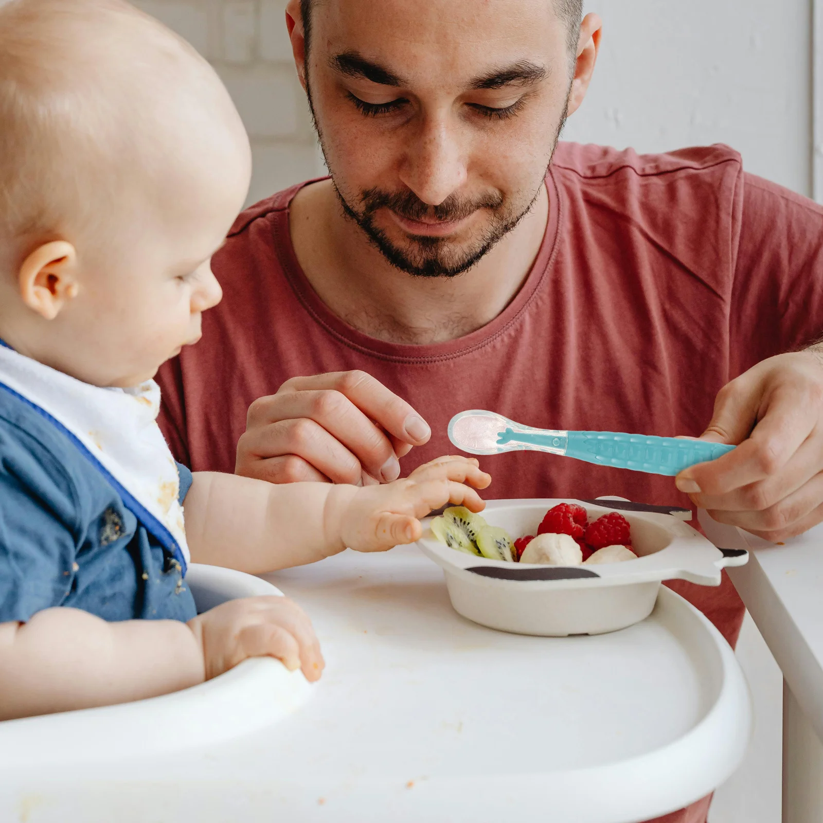 

Soft Silicone Double Head Baby Feeding Spoon Blue Fruit Scraping Infant Spoon Gentle Feeding Tool Meat Mincer Ice Cream Scooper