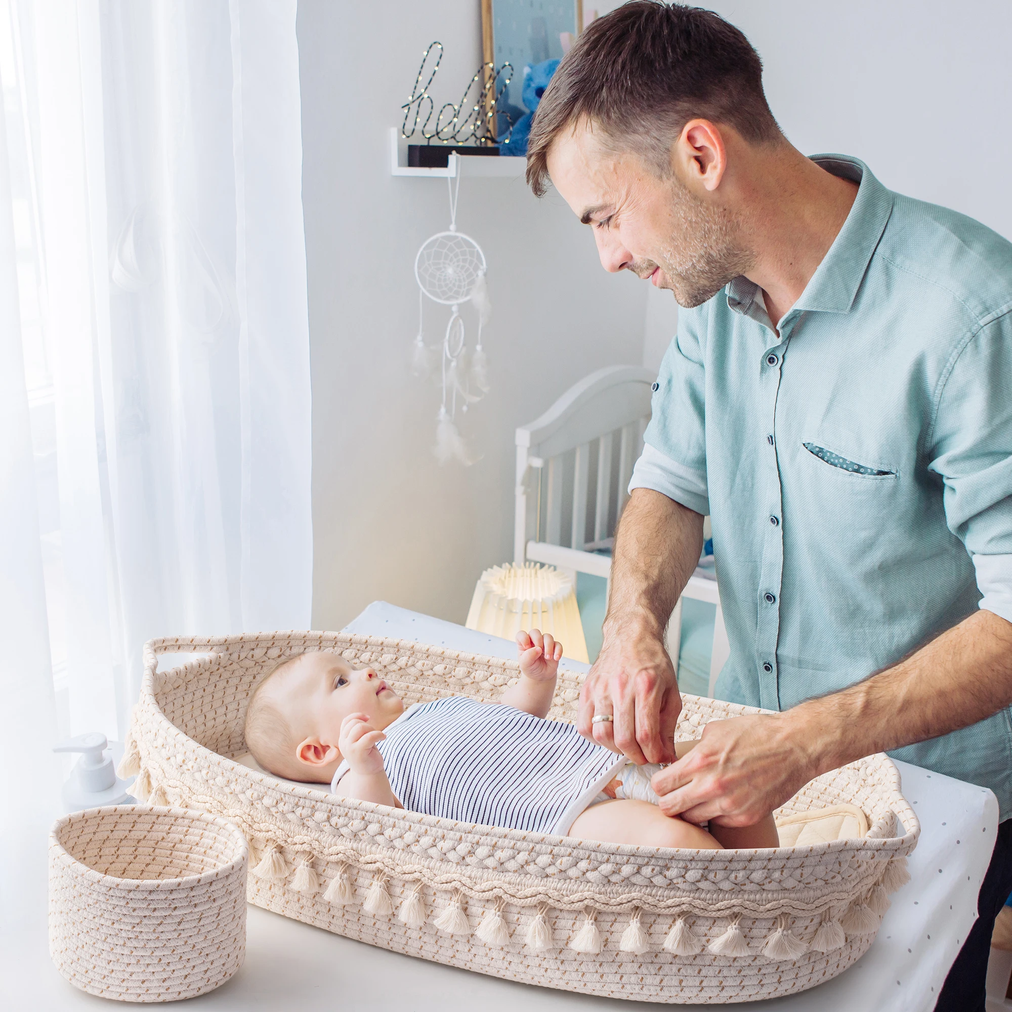 Bebê mudando cesta com colchão, mudando de mesa, corda de algodão artesanal, branco e marrom