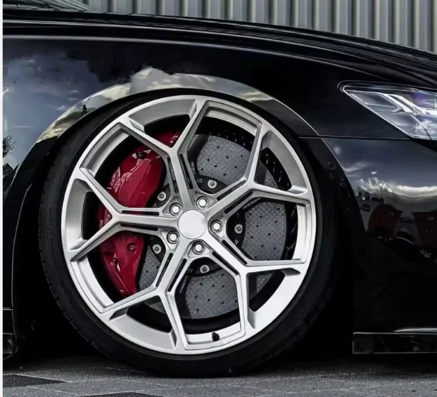 

18 19 20 21 22 23-дюймовые высокопроизводительные кованые диски из алюминиевого сплава для легковых автомобилей Audi A7 S7 RS7 RS6 RS3 Q7 S5