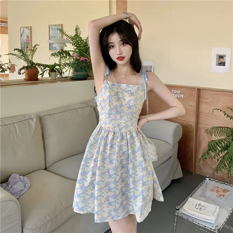 ดอกไม้พิมพ์กระโปรงผู้หญิงฤดูร้อน 2025 ใหม่ Slim High เอวอ่อนโยนชุดมินิเกาหลีแฟชั่น Vestido