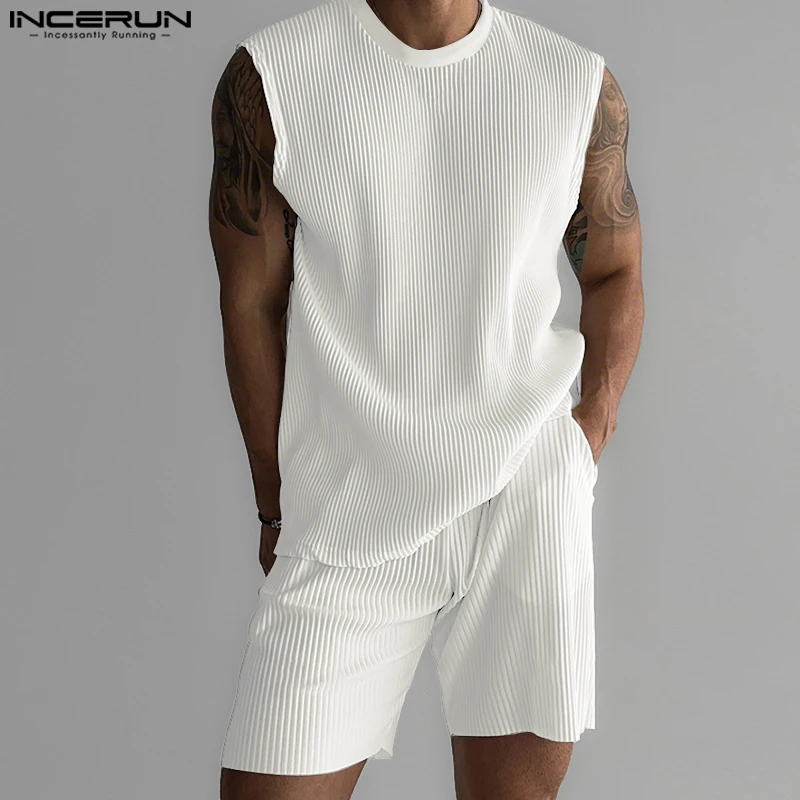 

Men Sets Solid Color Pleated Sleeveless Tank Tops & Shorts Two Pieces Sets Streetwear Summer Loose Fashion Men's Suits INCERUN