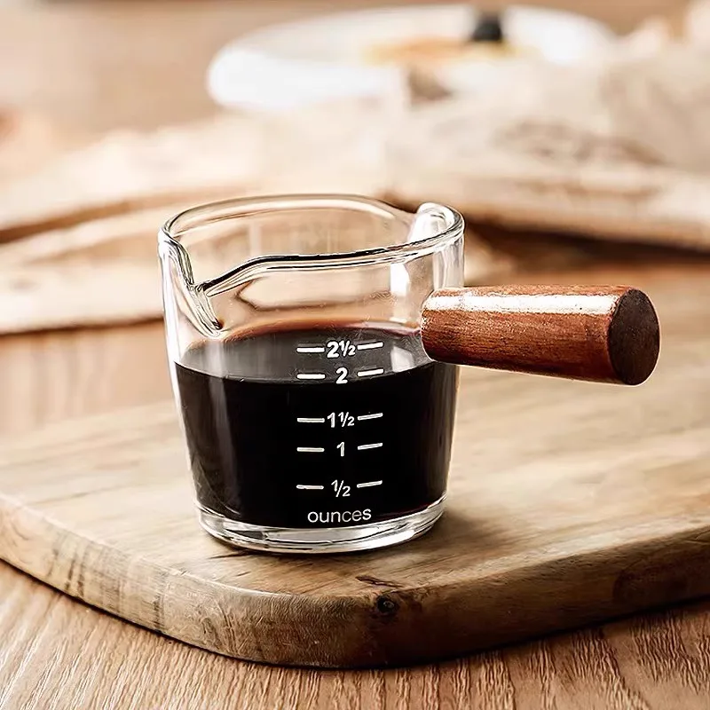 Caffè per uso domestico moderno in stile europeo Realizza set da tè Set da tè Cucina Creatività Decorazione Combina la produzione di caffè abbinato