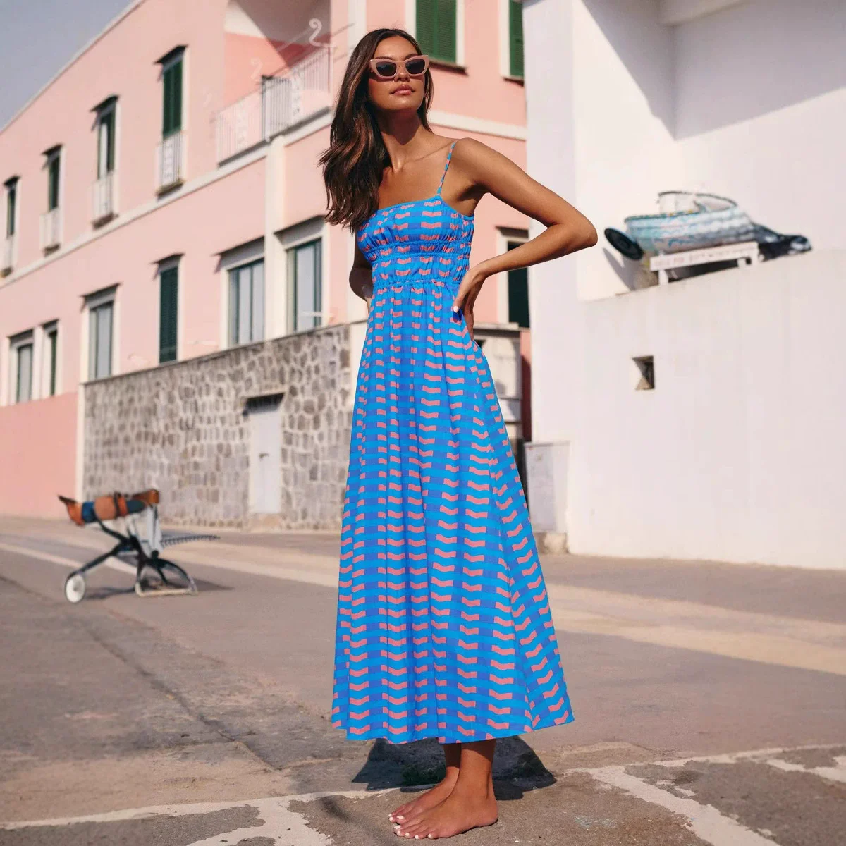 2025 Summer French Vacation Style Sleeveless Beach Dress Mid Calf Contrast Color