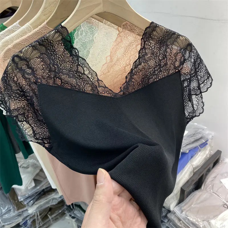 Grande donna 2022 New Ice Silk Stitching Lace Top canotta femminile con scollo a v Bottoming Shirt fuori all'interno della maglia Top 45-110KG