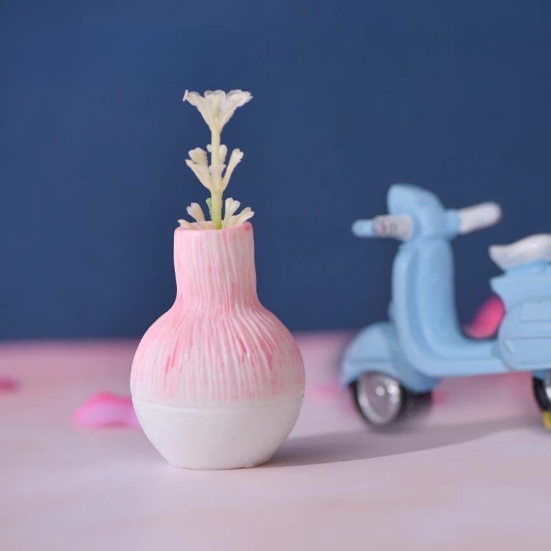 5pcs Mini Flower Vase Resin Flower Pot Bottle for Home Dollhouse Decorative Figurines Home Decoration Accessories