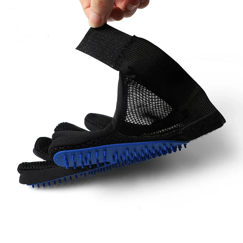 Silicone Pet Grooming & Bath Glove – detail image 6