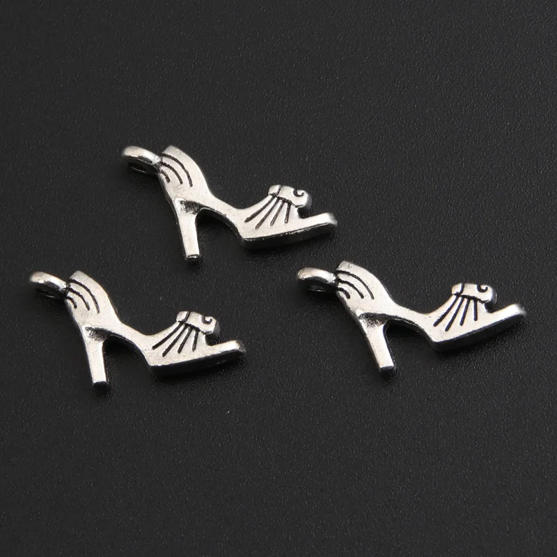 Подвеска женская Серебристая на высоком каблуке 19x11,5 мм, 50 шт.