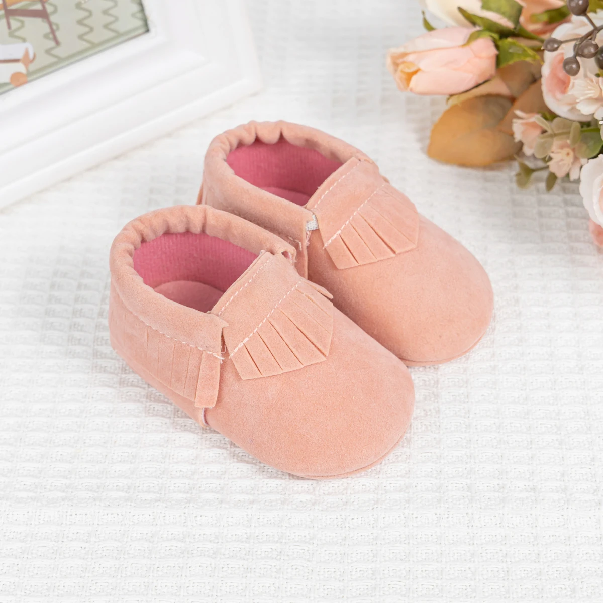 KIDSUN Fashion Baby Shoes Newborn Boy Girl Suedu Cotton Sofe Sole Casual Fringe Shoes First Walkers Princess Wedding Dress Shoes