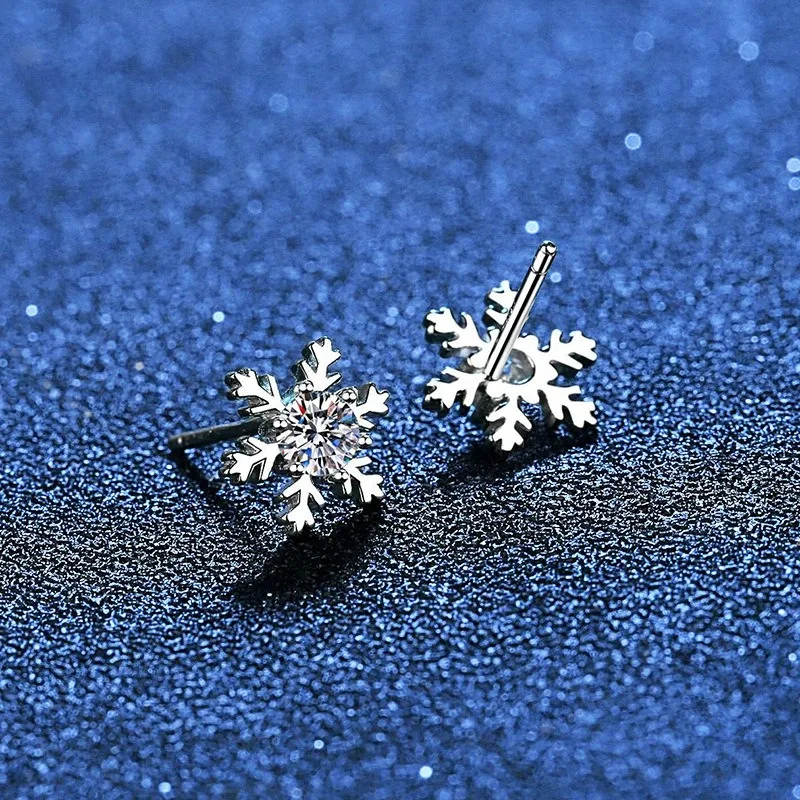 

S925 Sterling Silver Snowflake Earrings Unique Moissanite Studs Original Design Dainty Winter Jewelry Gift for Women