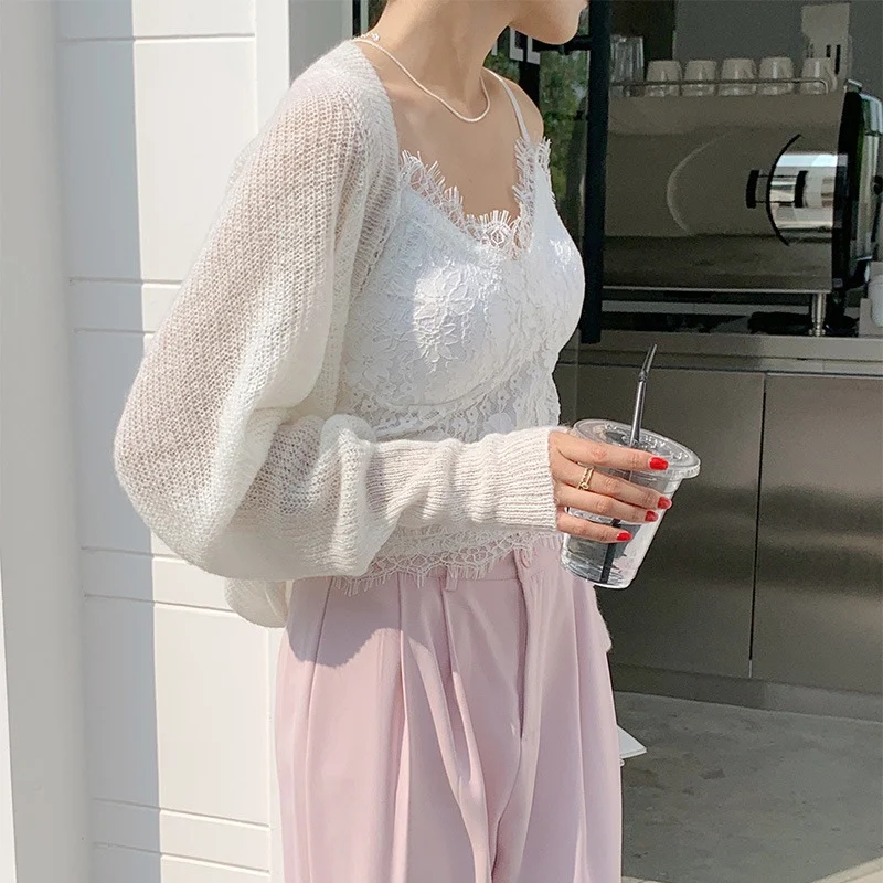 Biustonosz jednoczęściowy z długą koronką i wkładkami, model 2024, damska bielizna, do noszenia jako top, cienki, oddychający, idealny na lato.