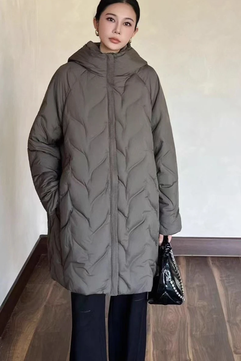 Europäische Damen-Daunenjacke für Herbst und Winter mit Kapuze, lockere Pendel-Daunenjacke