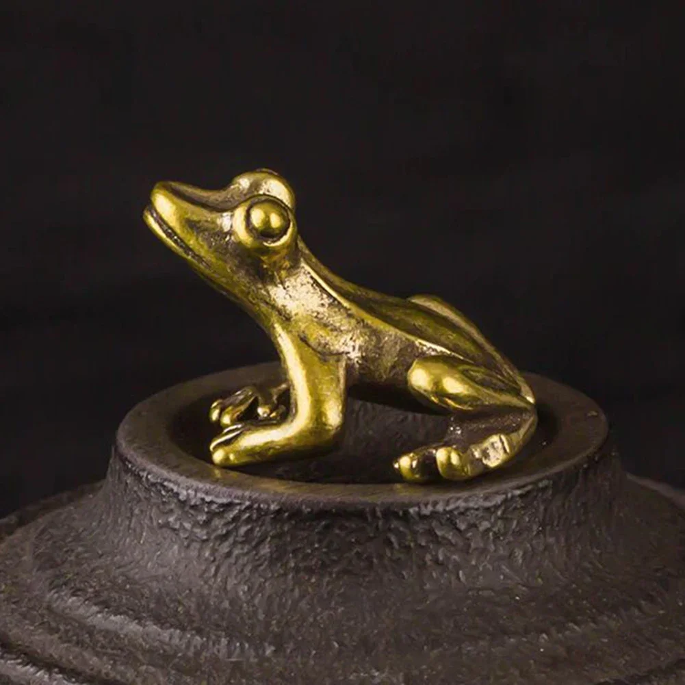 

1pc Feng Shui Vintage Decoration Brass Frog Statue Wealth Prosperity Chinese Style Pendant Copper Animal Statue Accessoriies