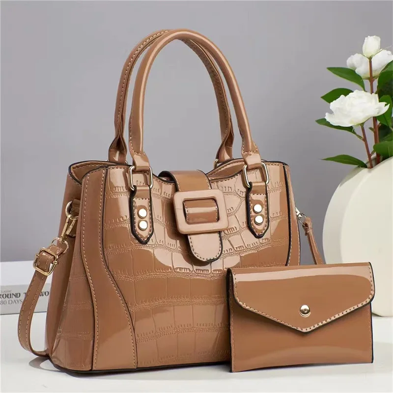 2024 atmospheric retro crocodile pattern mother and child bag feeling large capacity women's bag versatile single shoulder messe