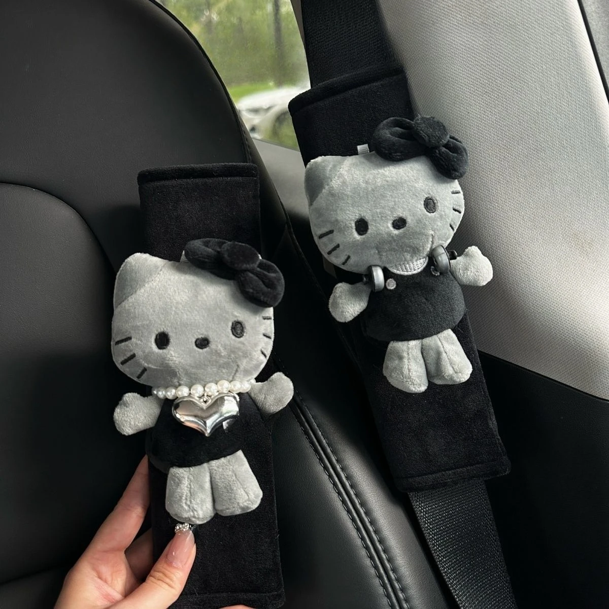 

Universal Car Seat Belt Cover Adjustable Plush Car Safety Belt Cover Shoulder Pad for Kids Adults Car Interior Accessories