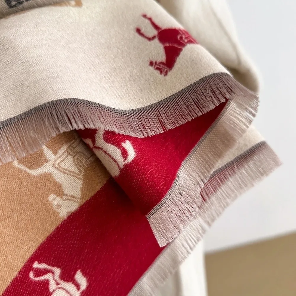 جديد أناقة الشتاء وشاح لينة الدافئة الحصان طباعة هامش تقليد الباشمينا شال رشاقته Coldproof بطانية وشاح السنة الجديدة هدية