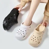 Sandales à plateforme pour femmes, sabots Eva souples à semelle épaisse, chaussures de jardin pour femmes, sandales de plage antidérapantes ajourées, été 2025 5