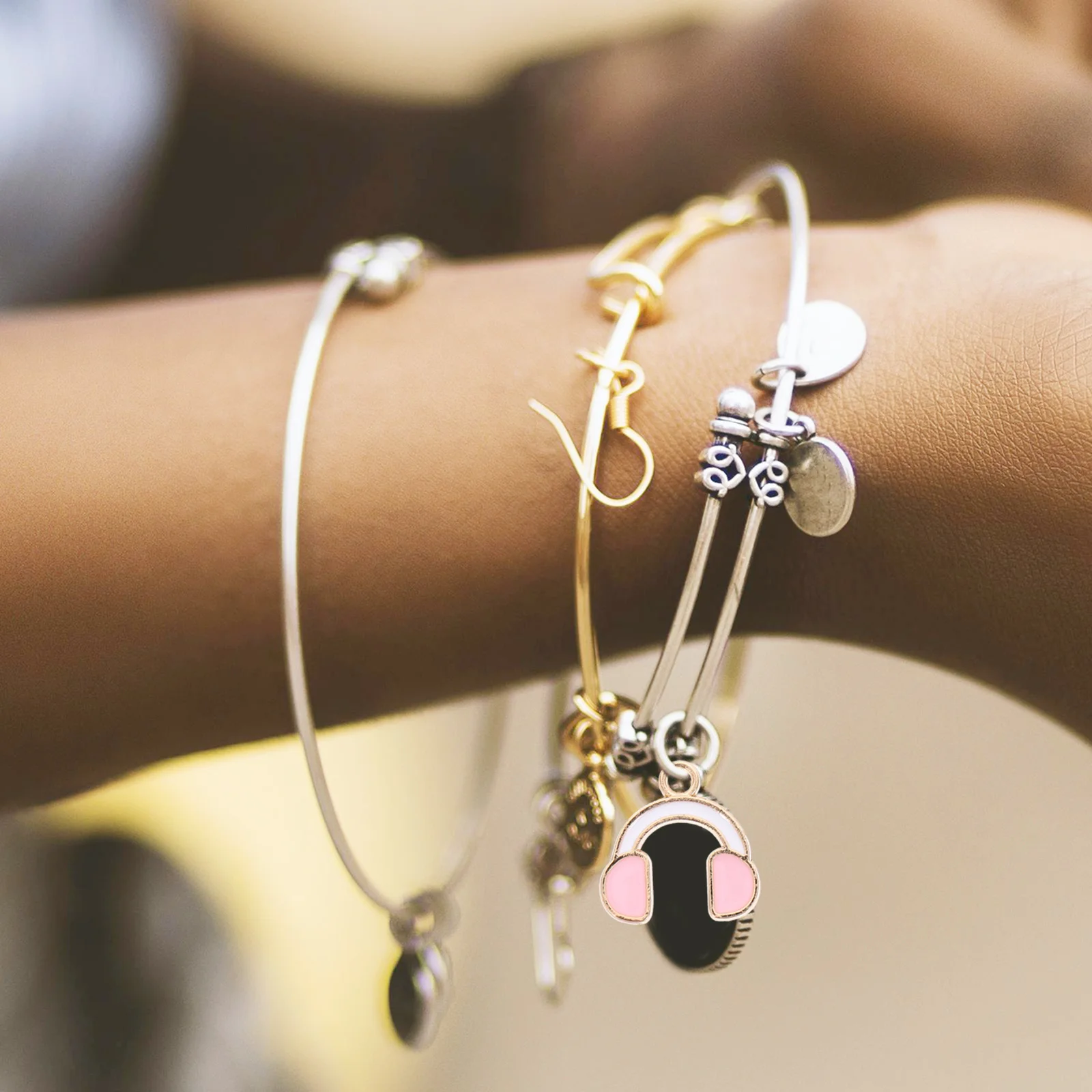 

10Pcs Enamel Earphone Charms Musical Instrument DIY Jewelry Making Accessories Cute Pendant for Bracelets Keychains Earrings