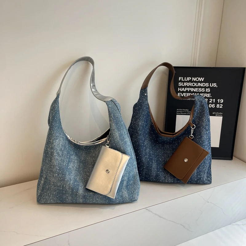 Bolsa de ombro jeans de grande capacidade feminina, casual, com zíper, versátil, estilo clássico, tiracolo, retrô, portátil, 2024