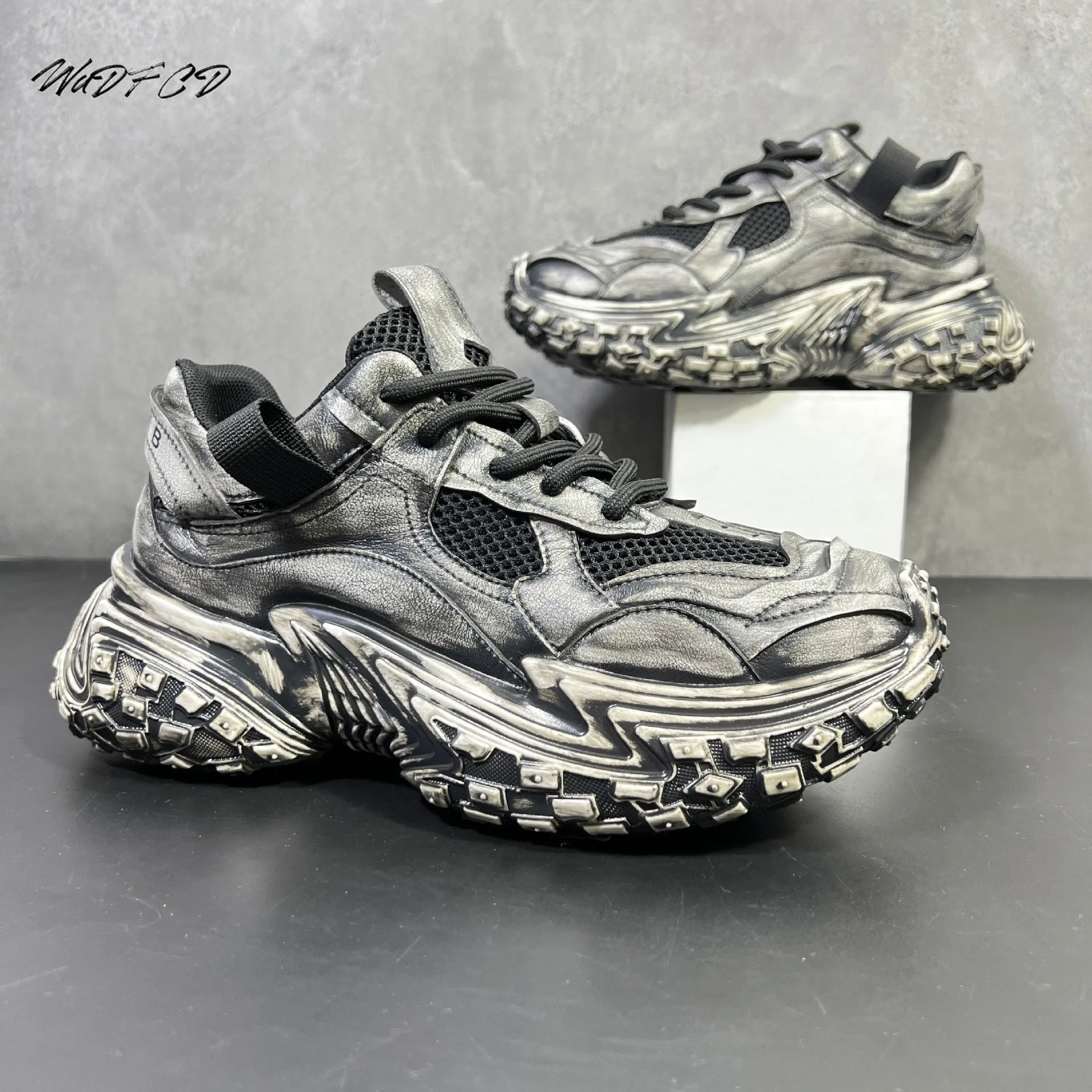 Chunky Sneaker Men Designer Tire Sole Running Shoes Fashion Casual Leather Mesh Breathable Height Increased Platform Sport Shoes