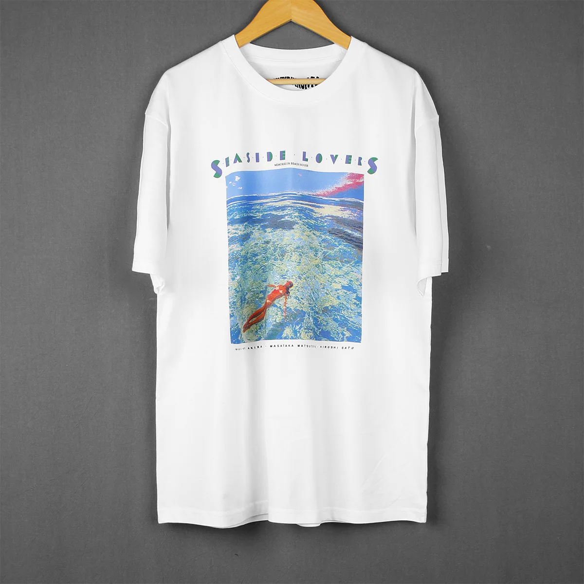 Seaside Lovers T-Shirt Memories In Beach House Fusion Music Akira Inoue Hiroshi Sato Sea Men\'s Clothing Short Sleeve Shirt