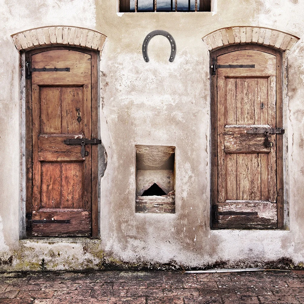 

6Pcs Horseshoe Wall Art Sculpture Retro Metal Hanging Decor Weather Resistant Home Adornment Horseshoe Hanging Decor