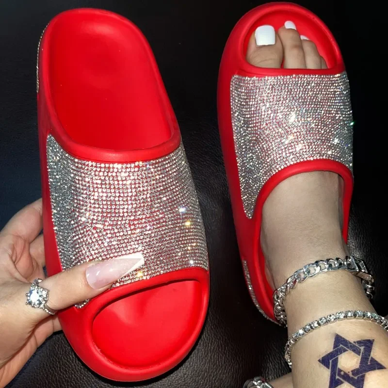 Sandalias antideslizantes con plataforma para mujer, chanclas decorativas con diamantes de imitación, para exteriores y playa, 2024