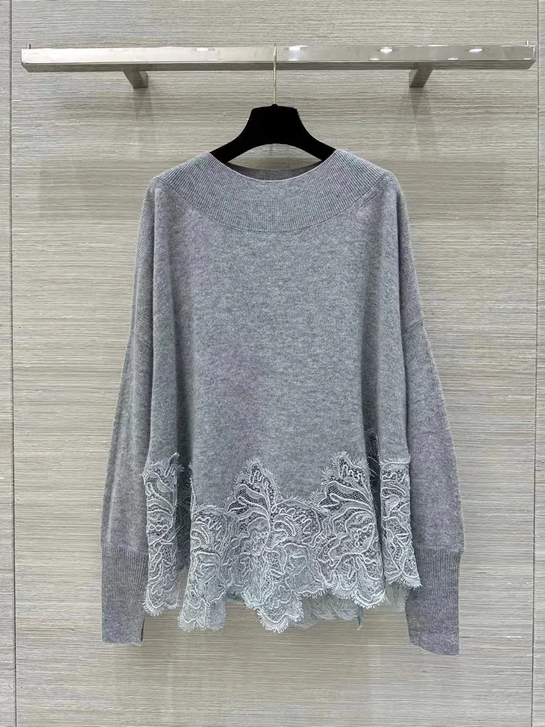 High end customized women's versatile and fashionable cashmere lace top