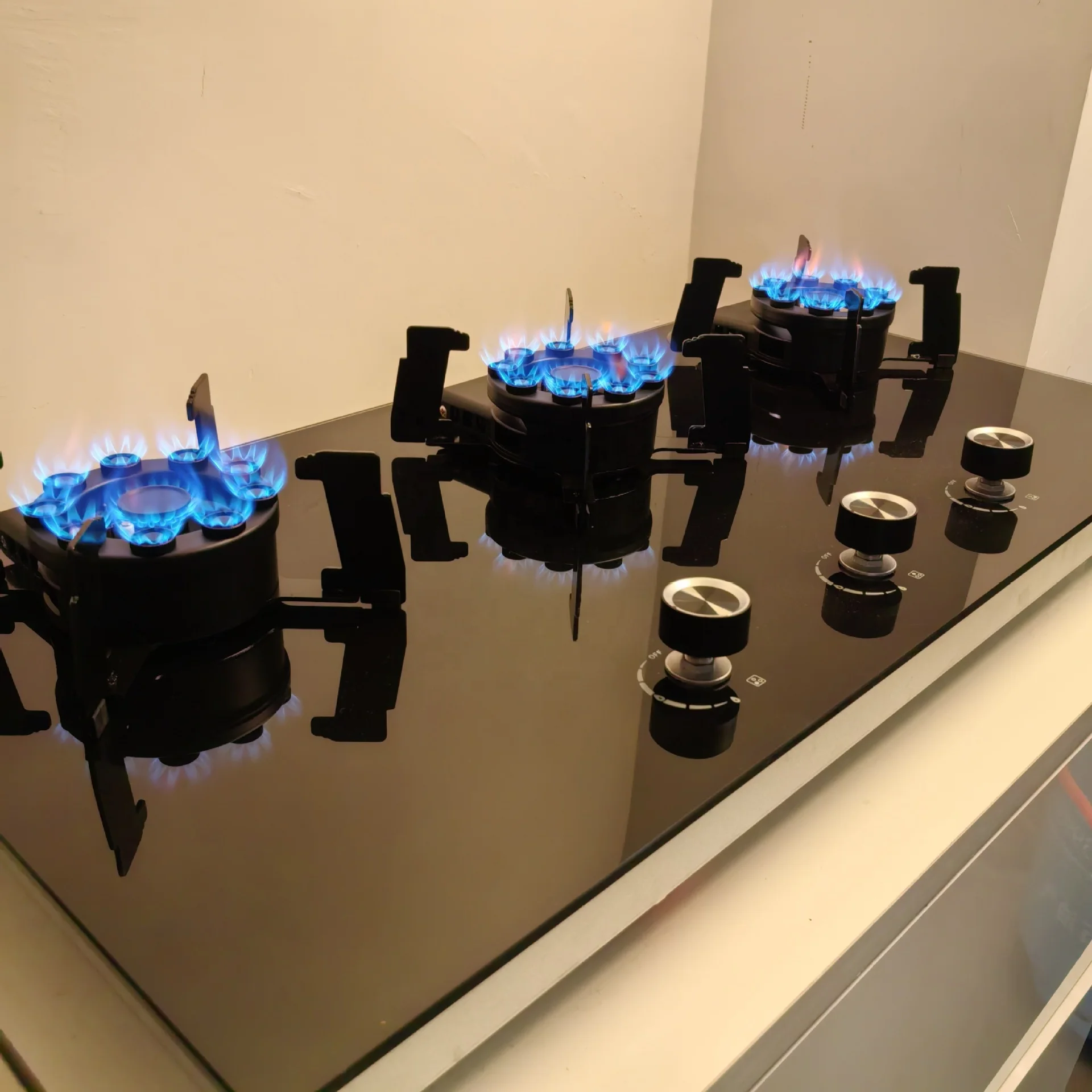 New Model Electric 3 Burner LPG & NG Gas Cooking Hob Stove Foldable and Flippable Home Kitchen Appliance for Household Use