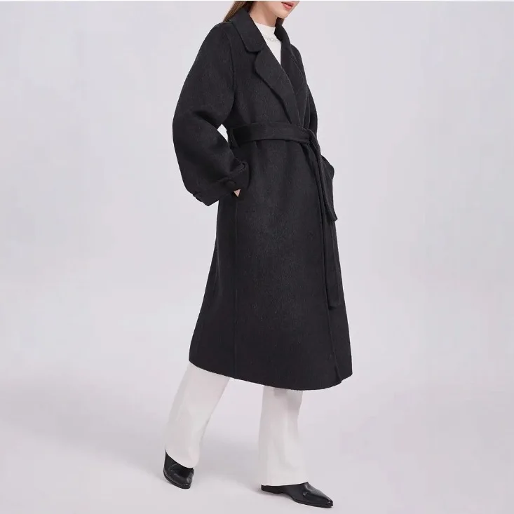 2025 Cappotto lungo in lana tinta unita elegante e semplice da donna autunno/inverno nuovo cappotto lungo con colletto casual
