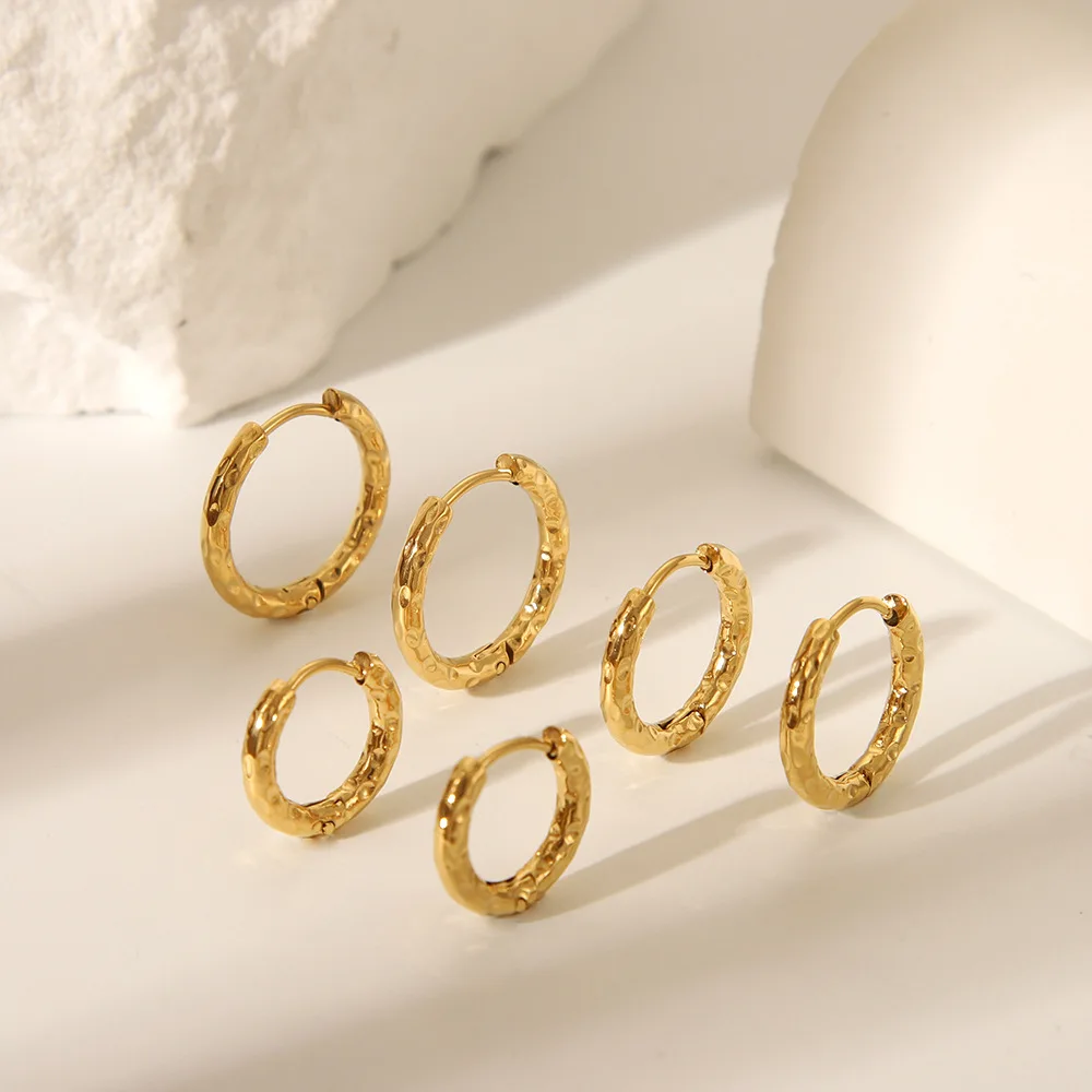 CARLIDANA Vintage Irregular Hammered Huggie Hoop Earrings Pvd Gold Plated Fashion Jewelry Stainless Steel Earrings Women Gifts