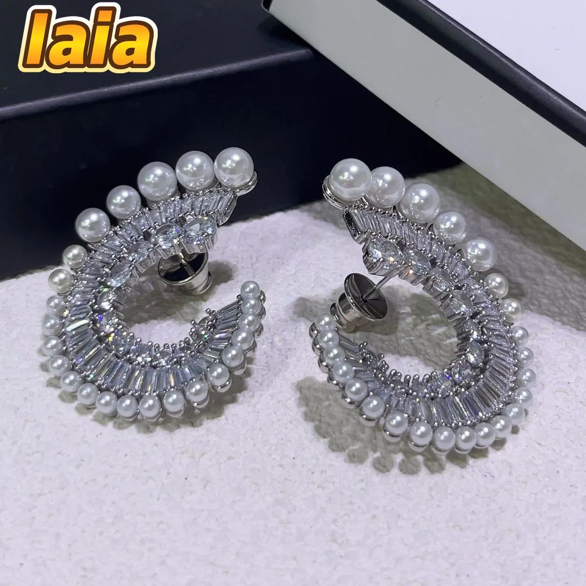 2026Crystal French Bracelet New Jewelry New Sales Trends Pearl Necklace Bracelet Love Earrings Sweet Waste Women's Wedding Gifts