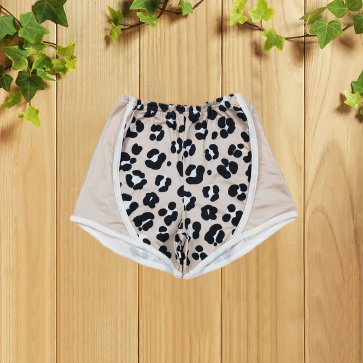 

6.14 SS0526 Children's Short Pants in Black Leopard Print Khaki Color for Kids' Clothing Fashionable And Stylish Kids' Shorts