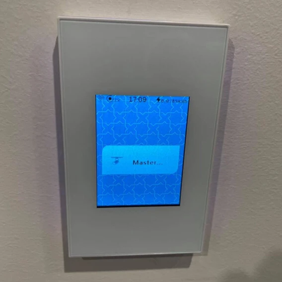 Tuya App WiFi Mesh Interruttore della luce Smart Home Parete LCD Touch Interruttore della luce wireless HomeKit Smart Home con Google Alexa