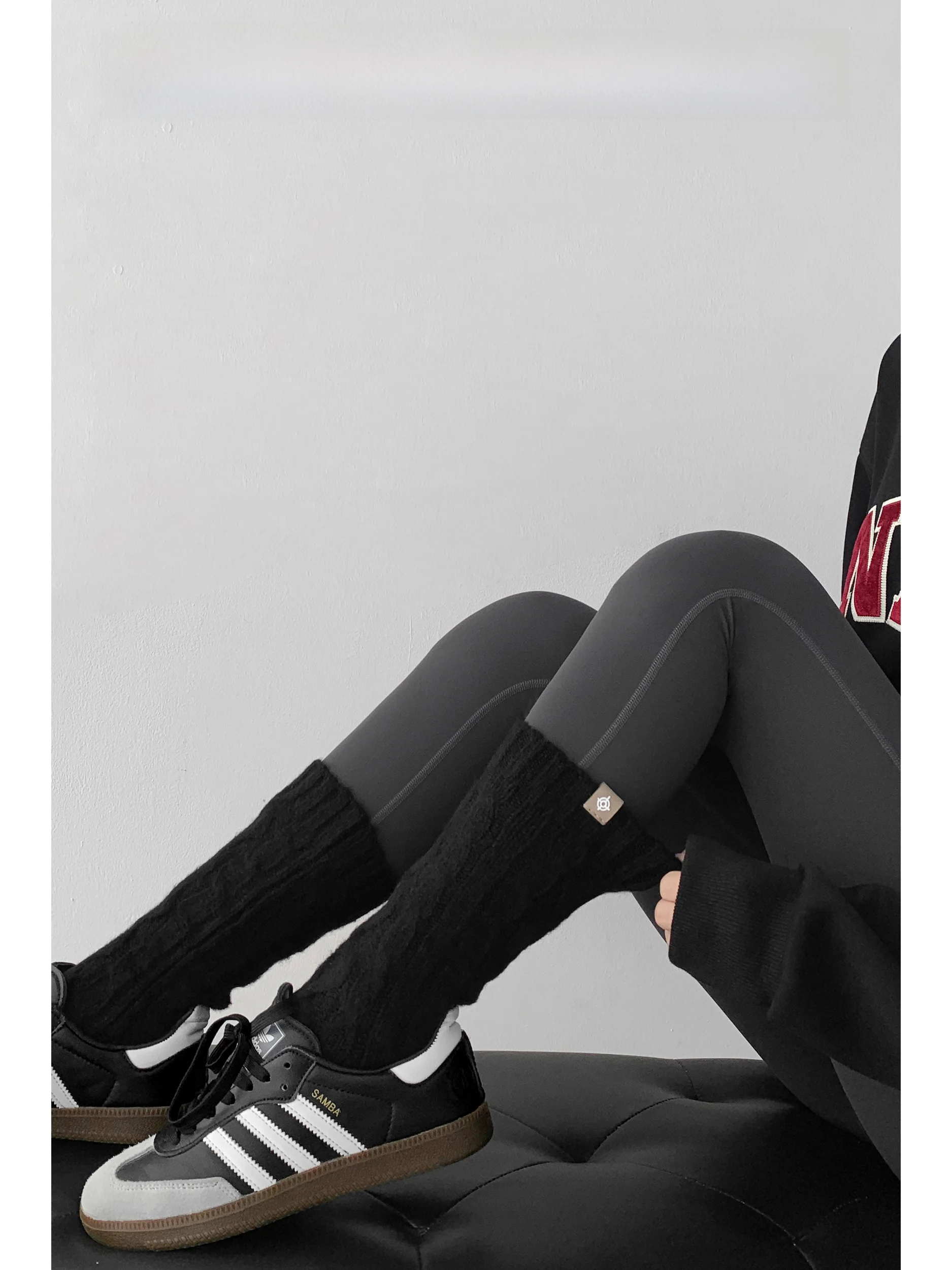Fashionable Thick Knitted Grey Twist Mid-Calf Socks Women's College Style Label Thickened Calf Winter Warm Knitwear Socks