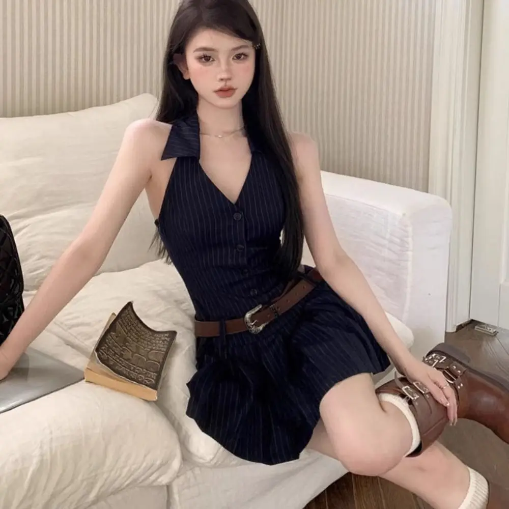 Doce fino ajuste profundo v camisa vestido plissado sem mangas feminino saia curta listrado picante estilo menina halter camisola vestido meninas presente