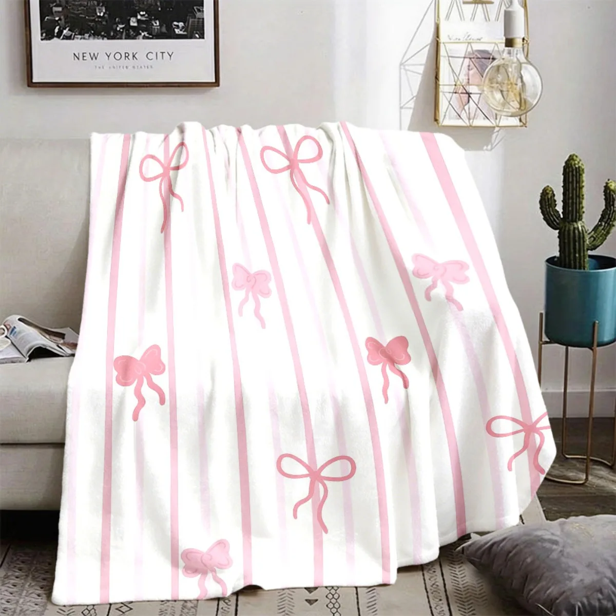 Cute Pink Stripe Bowknot Flannel Throw Blanket Sweet Ribbon Pattern Soft Warm Blanket for Couch Bed Home Decor Gift