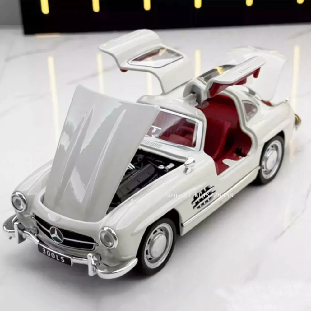 1:32 스케일 300SL 빈티지 자동차 장난감 모델 합금 다이캐스트 S400L 미니 장난감 당겨서 문 열기 소리 빛 축제 소년을 위한 선물