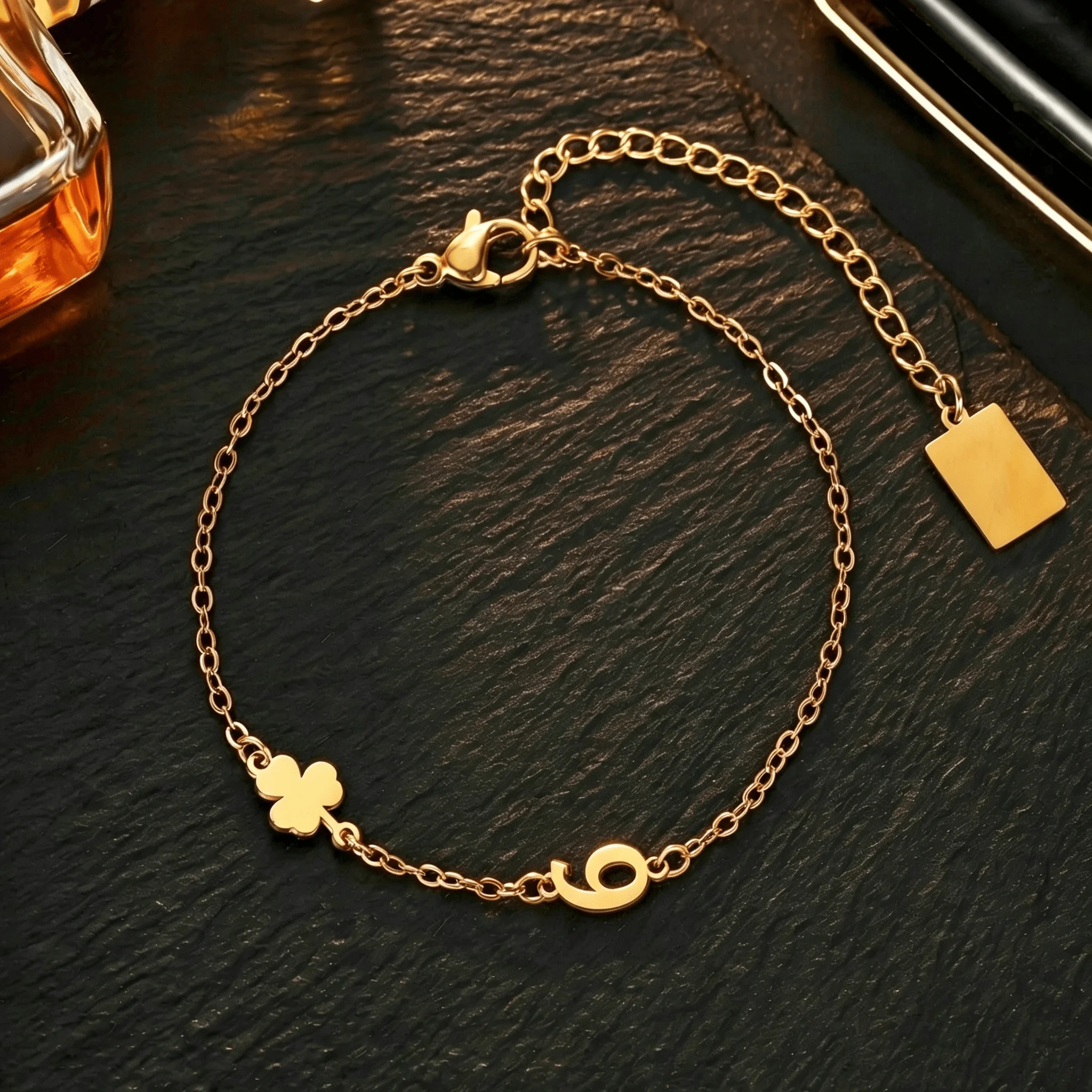 Custom Name Date Clover Charms Bracelet DIY Personalized Lucky Number Women Bracelet Jewelry Mother's Day Gift Never Fade