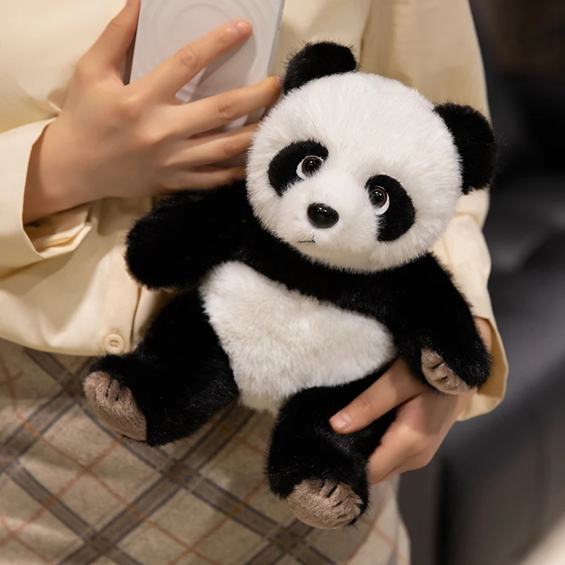 Weiches 9-Zoll-Pumanda-/Schwarzbär-Plüschtier, lebensechtes Stofftier, kuschelige Heimdekoration, perfektes Geburtstags- oder Weihnachtsgeschenk für Kinder