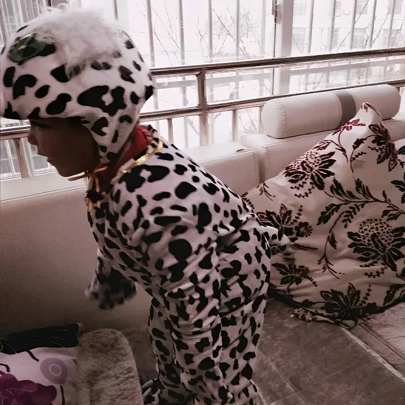 الأطفال الحيوان تأثيري ازياء للبالغين أرنب القرد الأغنام الملابس مجموعة الحصان لونغ الديك الكلب الثور الأفعى النمر الفئران الزي