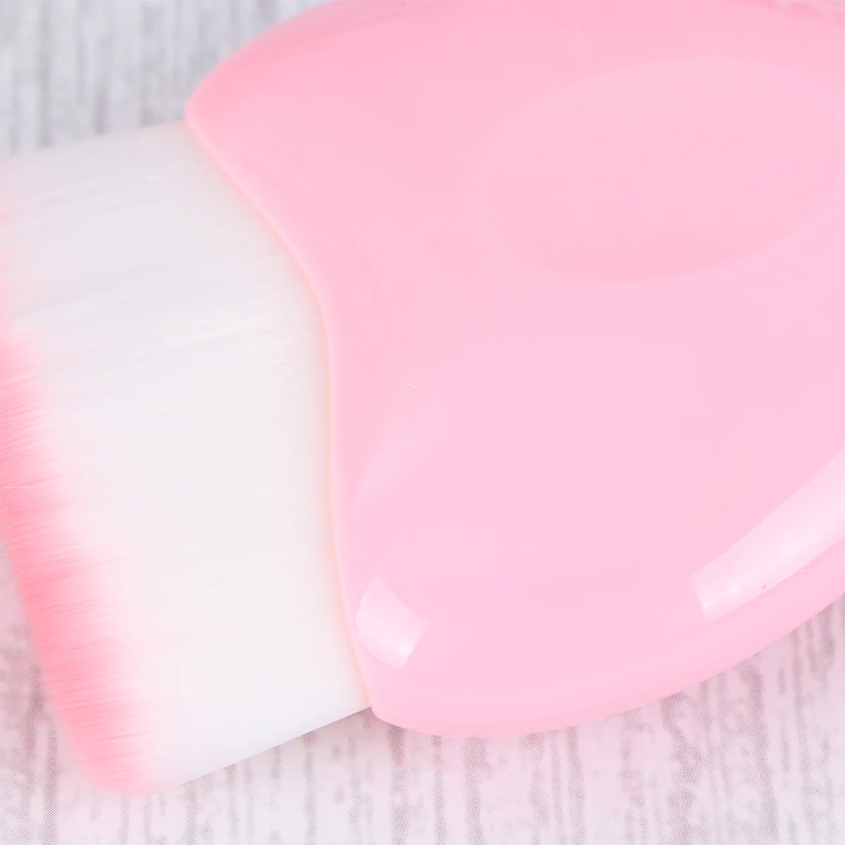 핑크색 손잡이가 있는 플랫 탑 메이크업 브러쉬 1개, 파운데이션, 파우더, 블러셔, 크림, 리퀴드 등 얼굴에 사용하는 부드러운 흰색 모